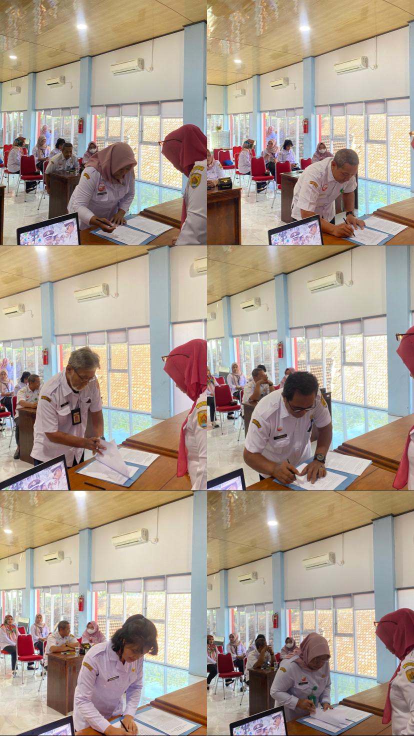 07 09 Dinarpusda Grobogan Gelar Rapat Penilaian